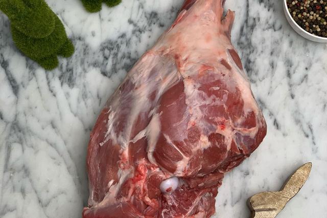 Gigot d'agneau entier